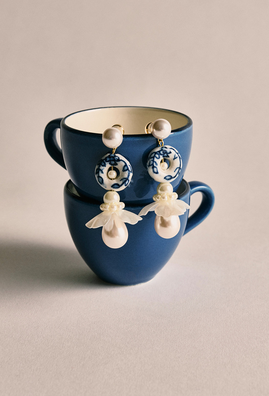 Nia Earrings - Delft Flower