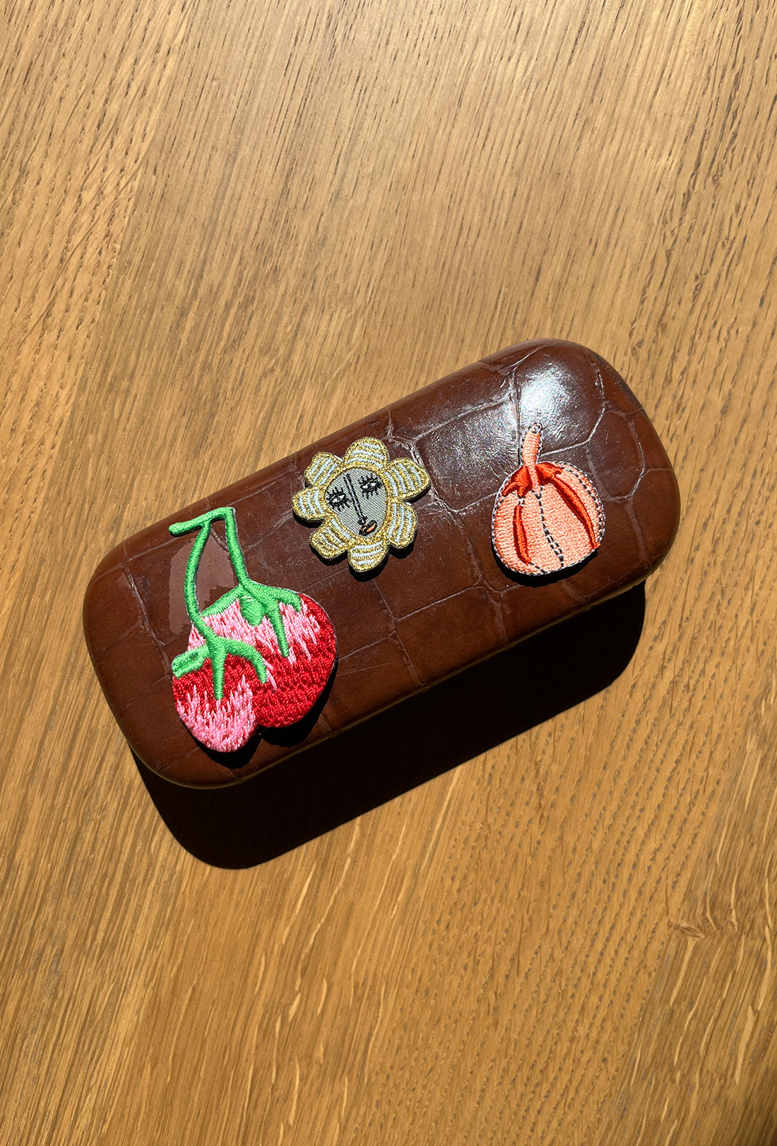 Set of 5 Archive Mystery Badges - Mini&