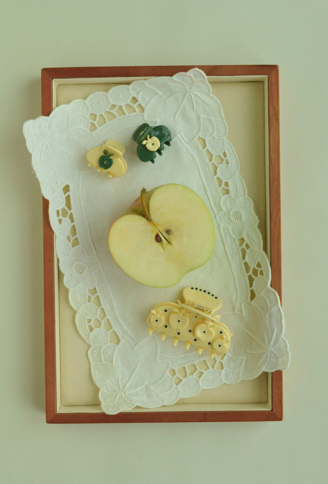 Tort x Shrimps Joan Clip - Butter Apple