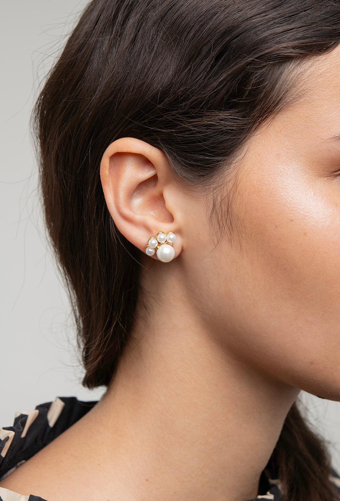 Michi Earrings - Pearl