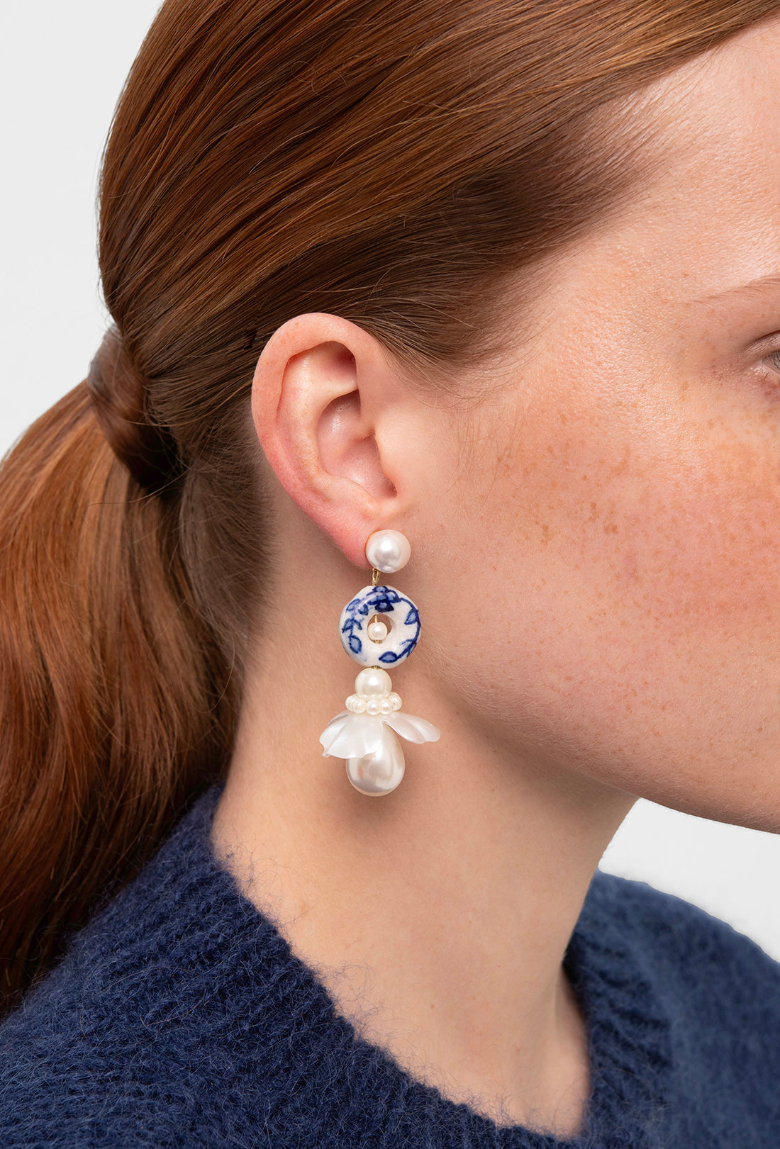 Nia Earrings - Delft Flower