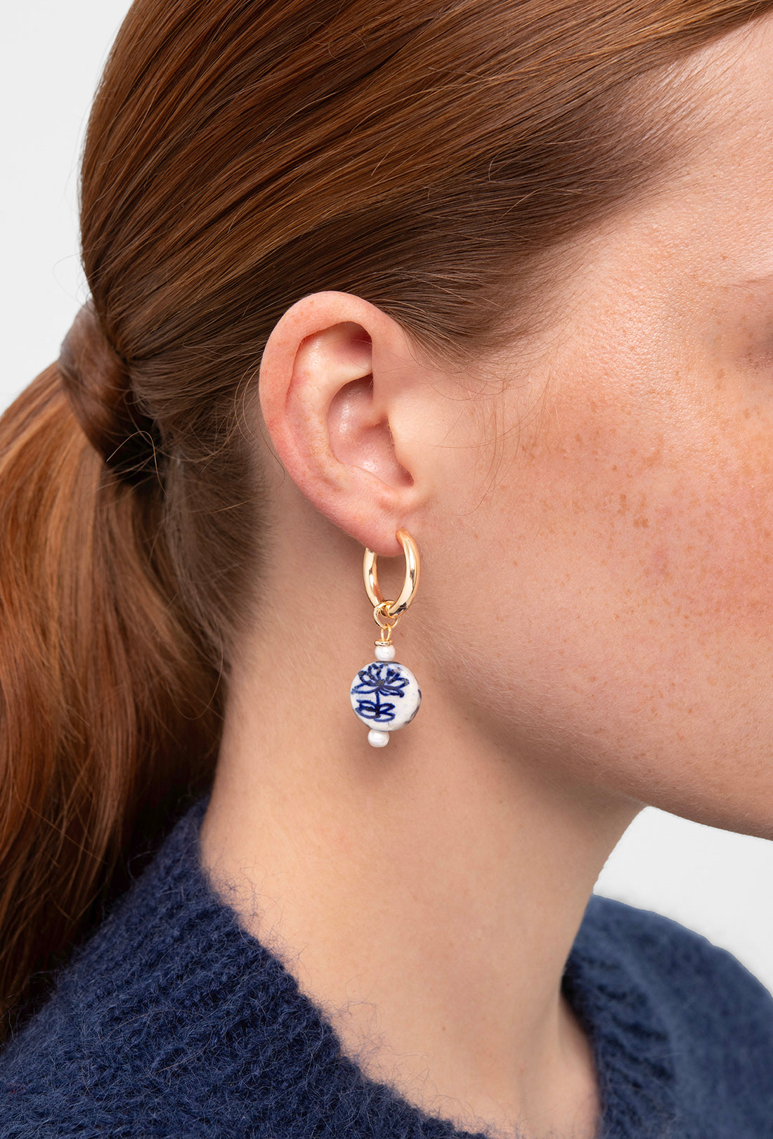 Susi Earrings - Delft Flower