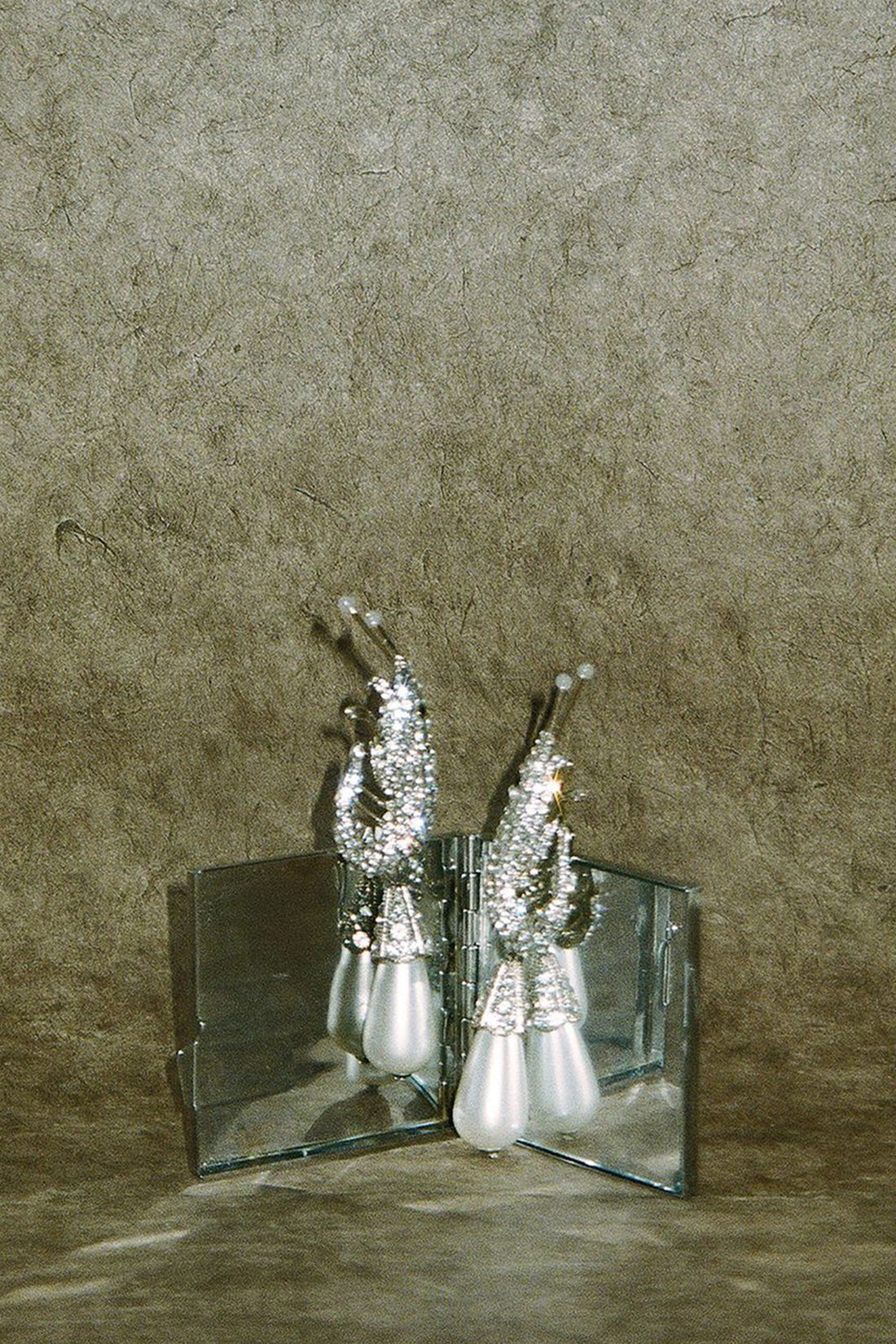 Shrimp Earrings - Silver